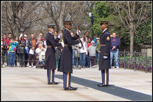 tomb of the unknown soldier, guard change, arlington cemetery, washington dc