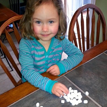 counting marshmallows, #kidsinthekitch