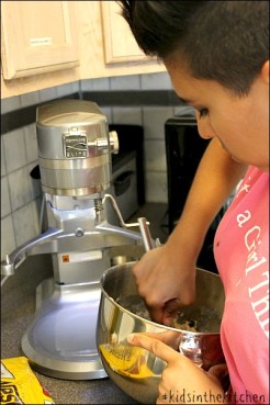 Homemade Cookies instead of Store Bought #Kidsinthekitchen