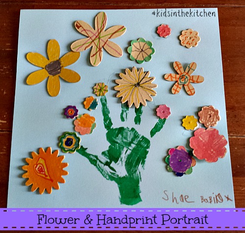 Handprint Flower Bouquet #kidsinthekitchen