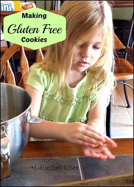 Gluten Free Chewy Oatmeal Peanut Butter Cookie #kidsinthekitchen