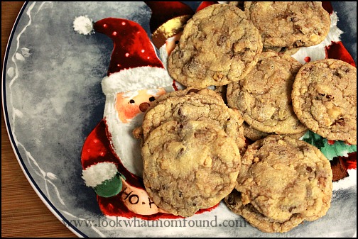 Sweet and Salty Chocolate Chip and Walnut Cookies #recipe