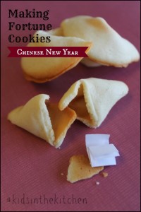 Making Fortune Cookies, Chinese New Year #kidsinthekitchen