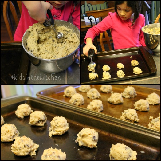 Mom's Favorite Chocolate Chip Cookies #kidsinthekitchen #recipe #cookies