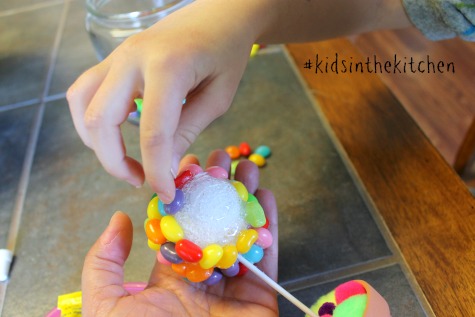 Jelly Bean Tree Craft for Kids #KidsintheKitchen