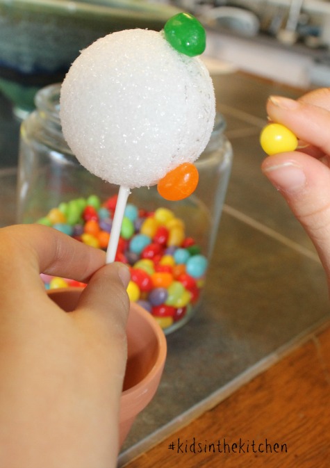 Jelly Bean Tree Craft for Kids #KidsintheKitchen 