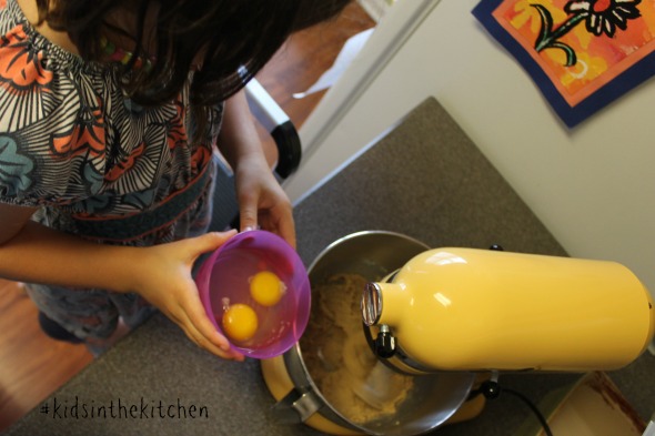 Brown Sugar Banana Bread Recipe #kidsinthekitchen