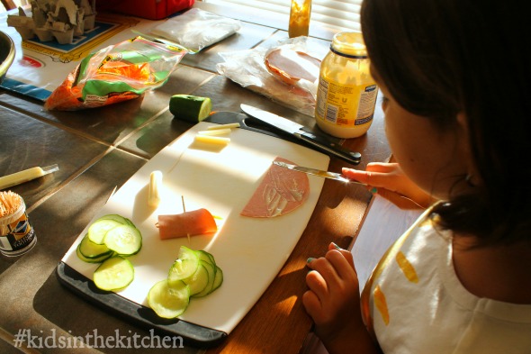 Salad and Sandwich Bites #KidsintheKitchen