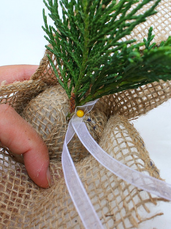 Christmas Tree Planting Ornament Craft #HandmadeHolidays #BlogTour