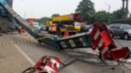 which of the following is the most dangerous factor among crane accidents?