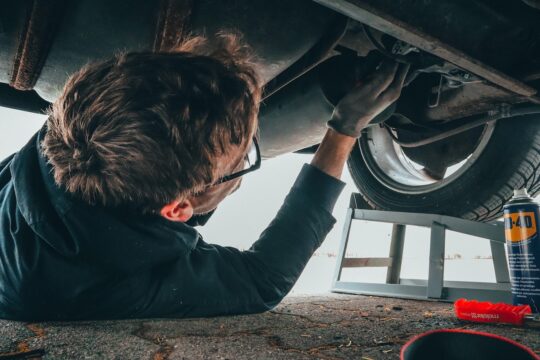 how long can you leave a car door open before the battery dies