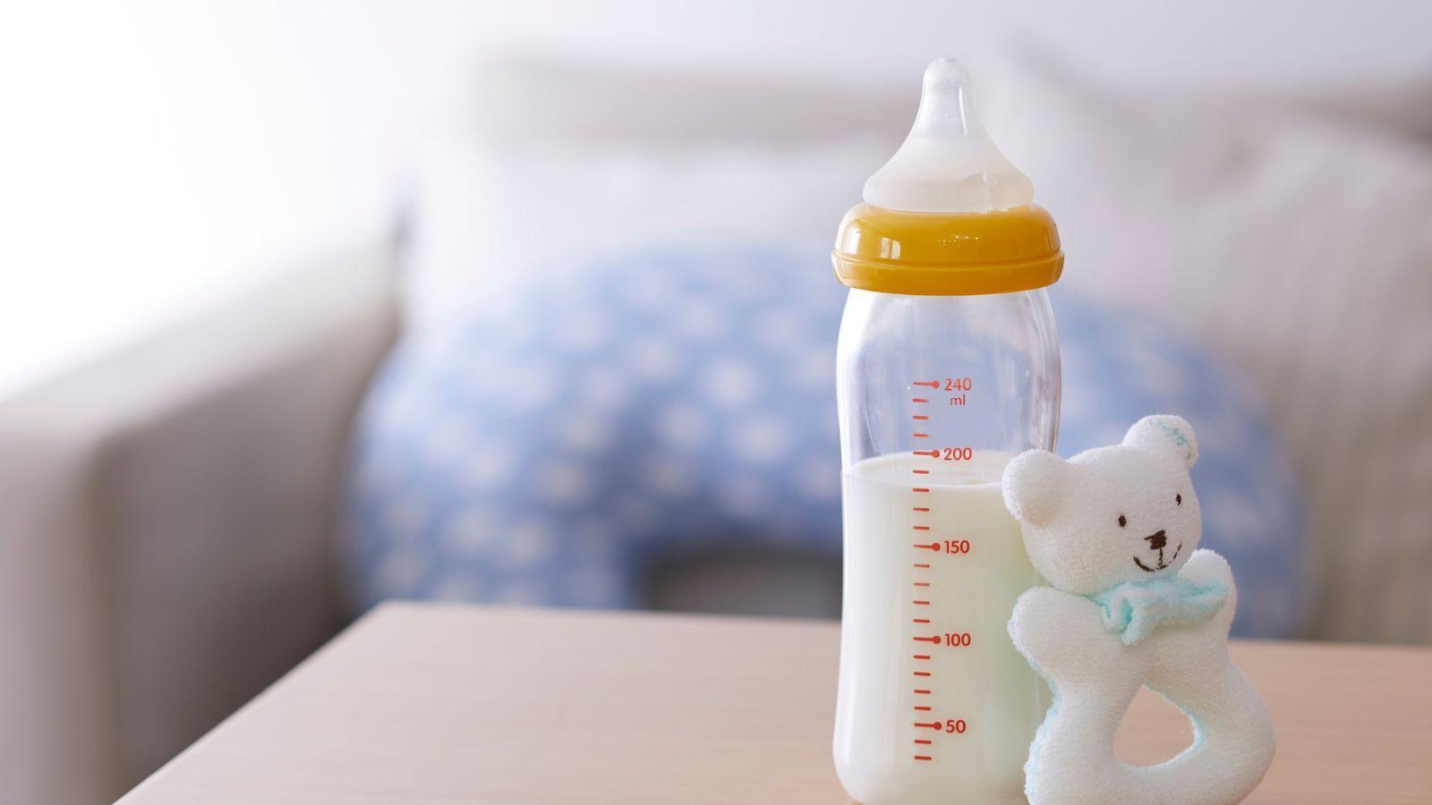baby bottles, best baby bottles, baby bottle buying guide, safe baby bottles, baby bottle types, eco-friendly baby bottles, anti-colic baby bottles, baby bottle recommendations, baby bottle skip list, milk bottle essentials