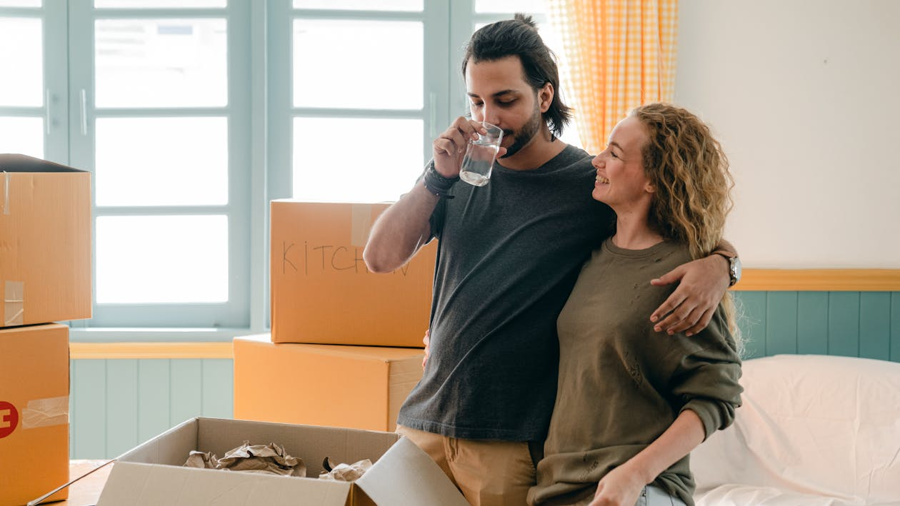family relocation tips, moving abroad with family, international family move, couple moving overseas, relocation checklists, expatriate family tips, overseas moving guide, family moving abroad, international relocation advice, couple relocation assistance